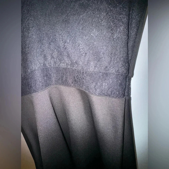 Women’s‎ Guess Little Black Dress with Lace details size 8 - Picture 4 of 5